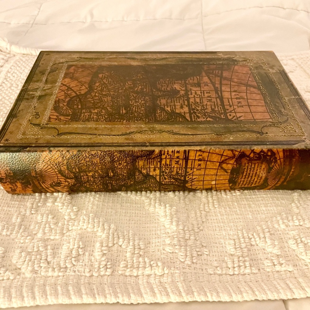 Decorative Book Storage Box - Picture 2 of 4